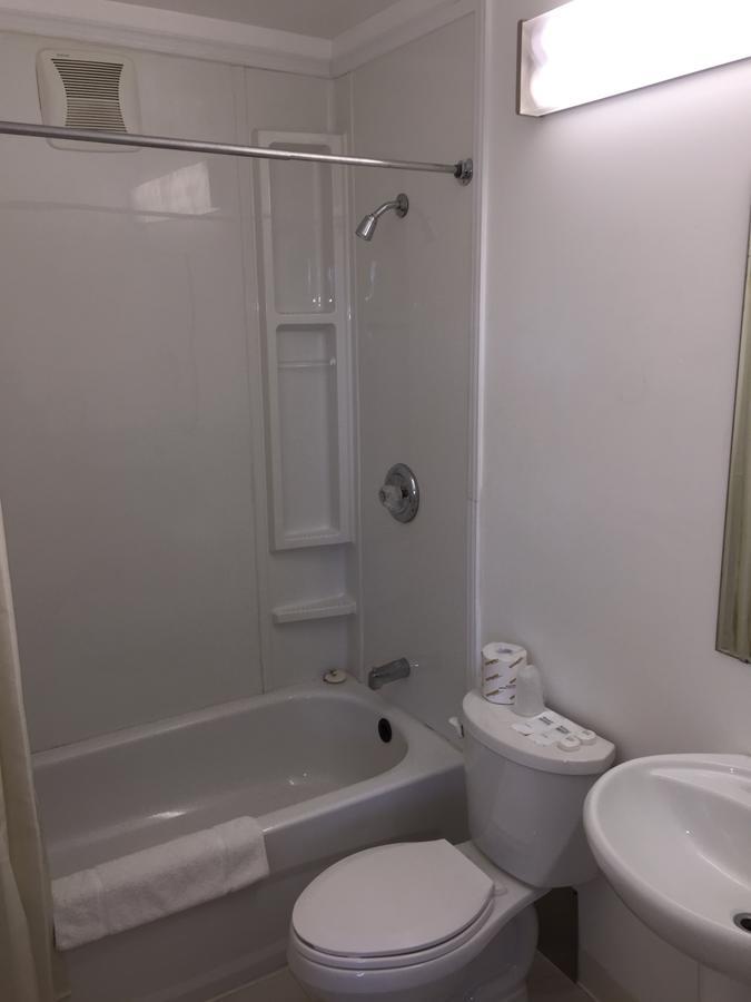 Voyageur Motel Θάντερ Μπέι Εξωτερικό φωτογραφία