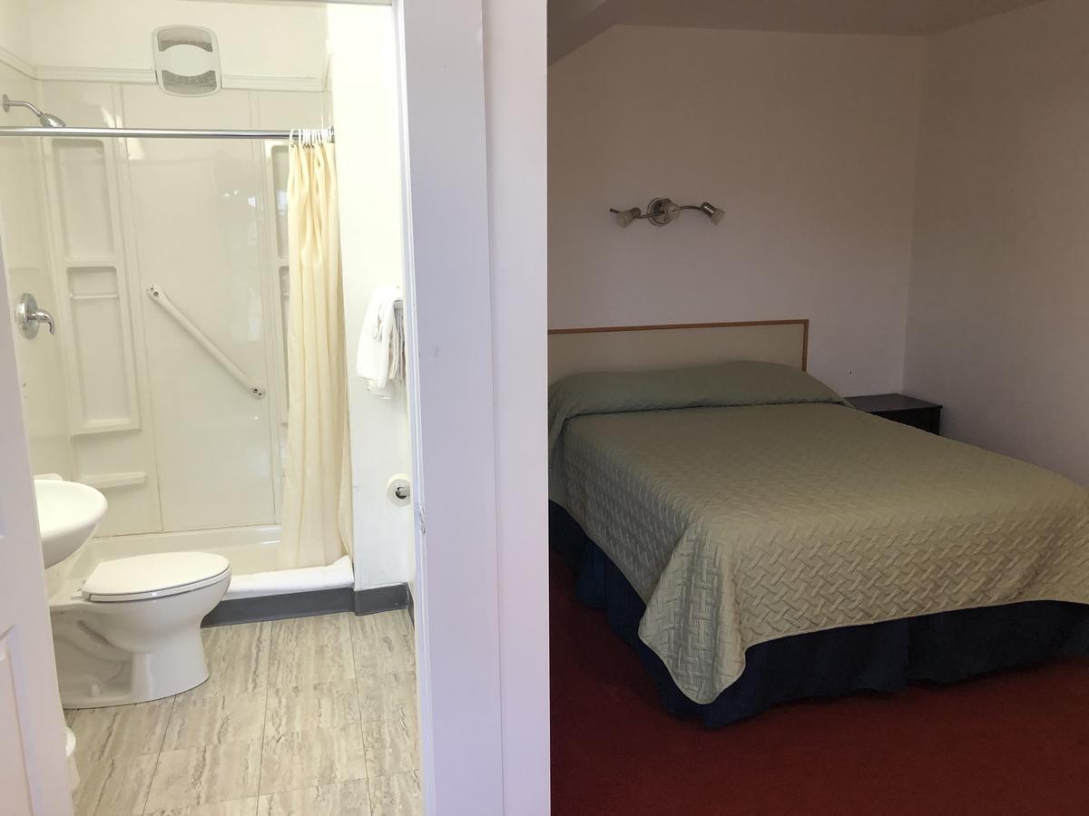Voyageur Motel Θάντερ Μπέι Εξωτερικό φωτογραφία